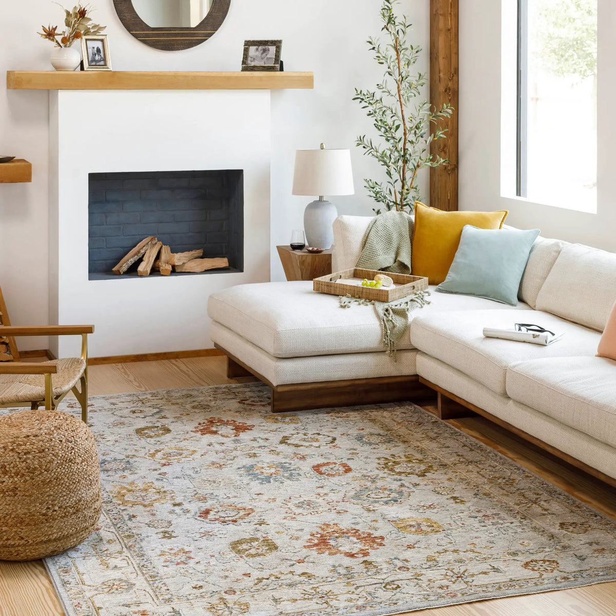 LIVABLISS Reina REN-2307 Light-Gray Area Rug