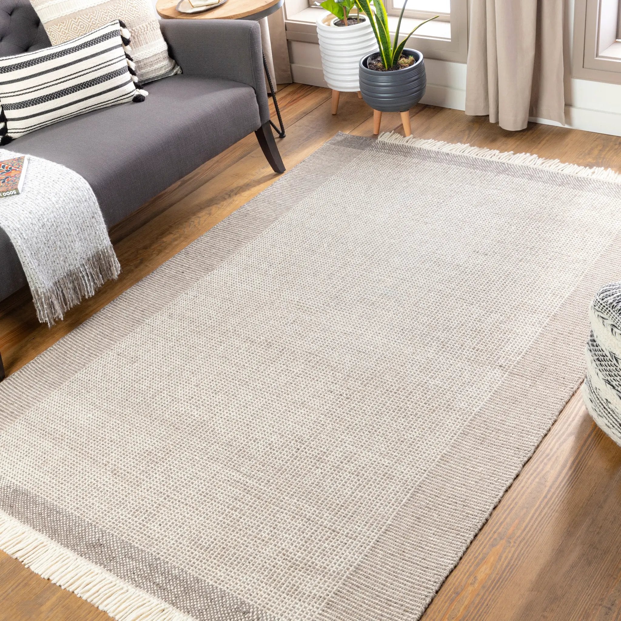 Reliance RLI-2301 Brown Area Rug by LIVABLISS