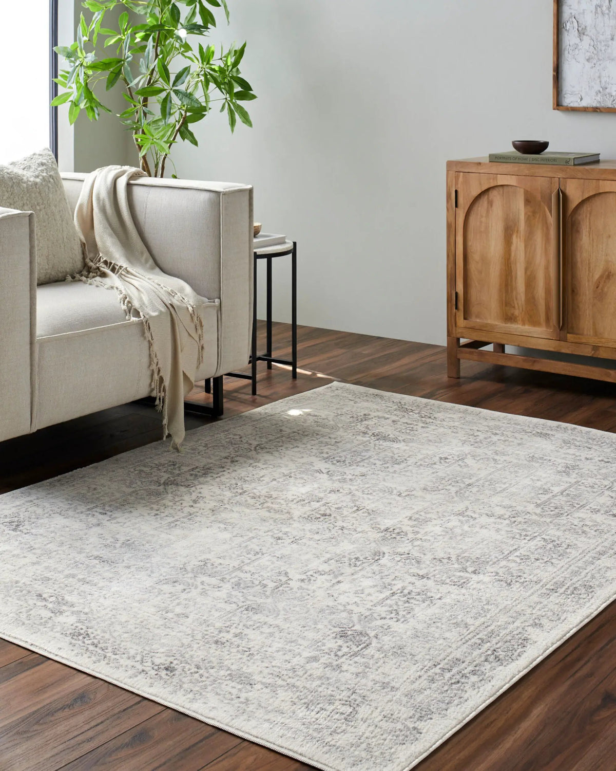 LIVABLISS Roma ROM-2308 Gray Area Rug