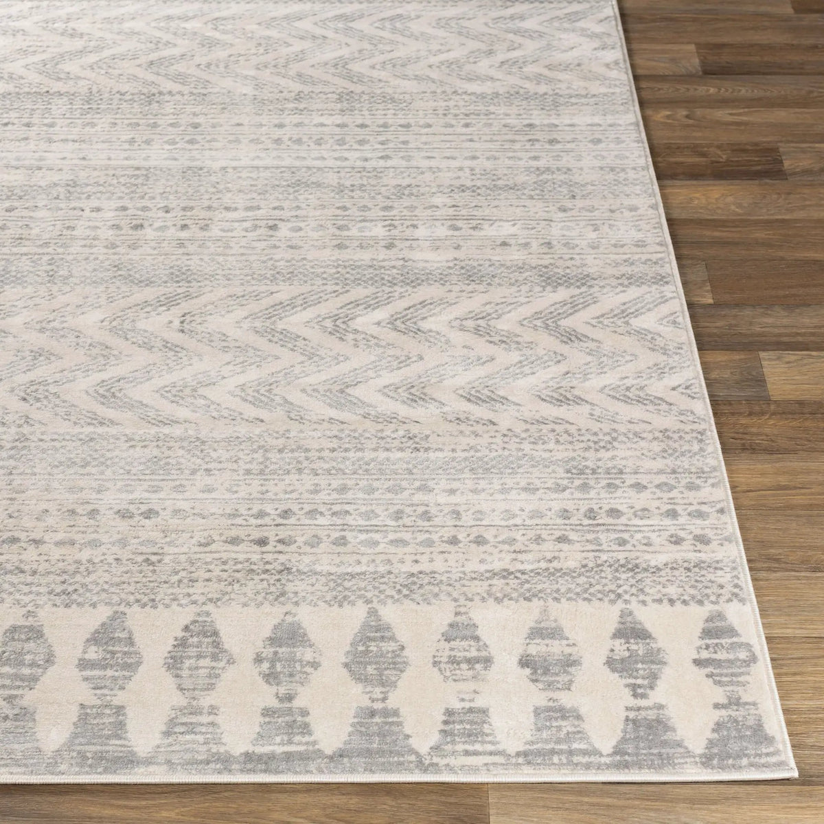 LIVABLISS Roma ROM-2329 White Area Rug