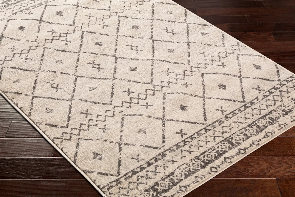 Roma ROM-2338 White Area Rug by LIVABLISS