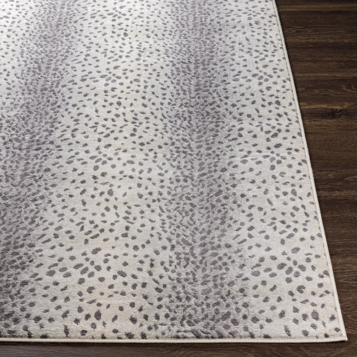 LIVABLISS Roma ROM-2371 Black Area Rug