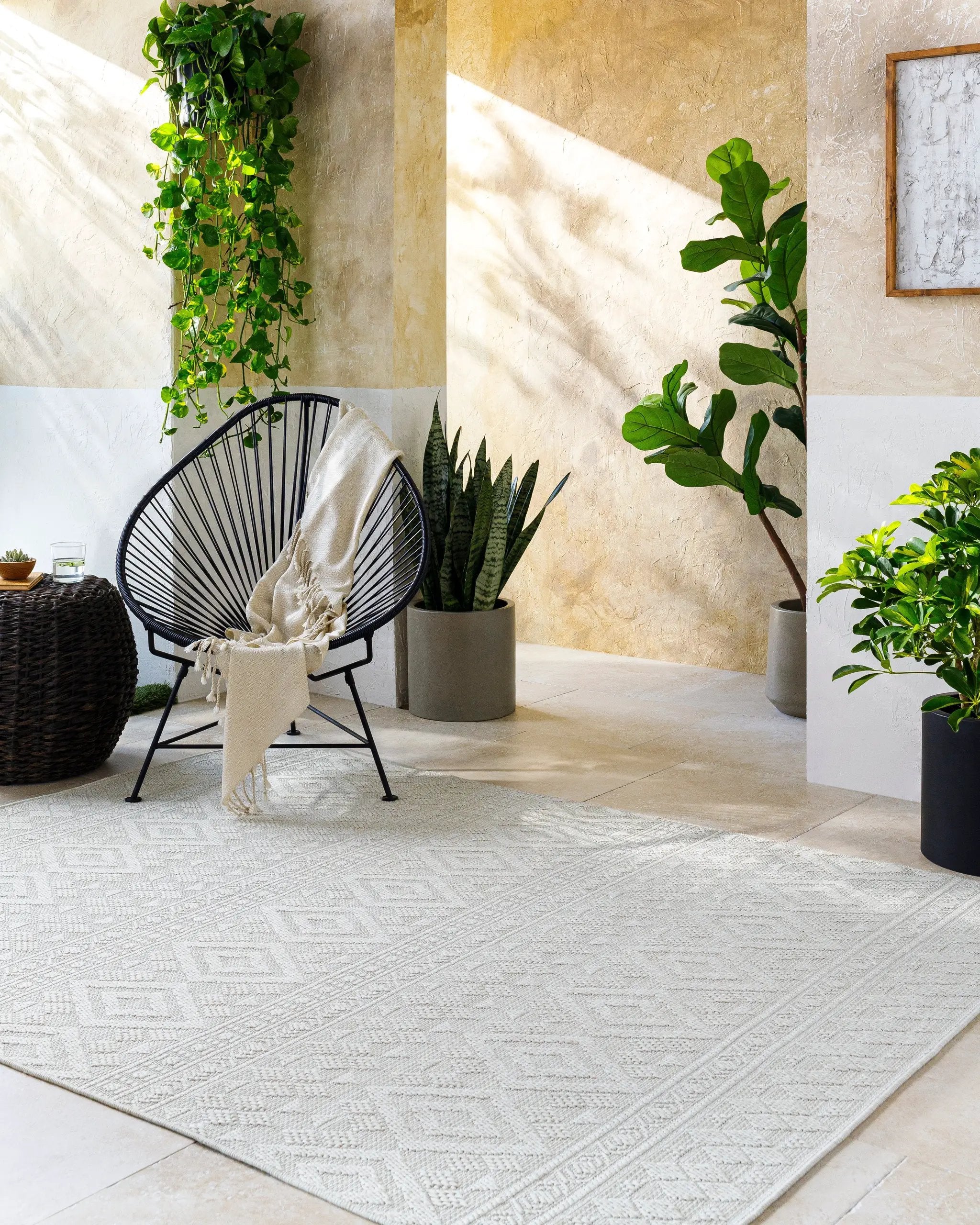 Sandra SDR-2310 Beige Area Rug by LIVABLISS