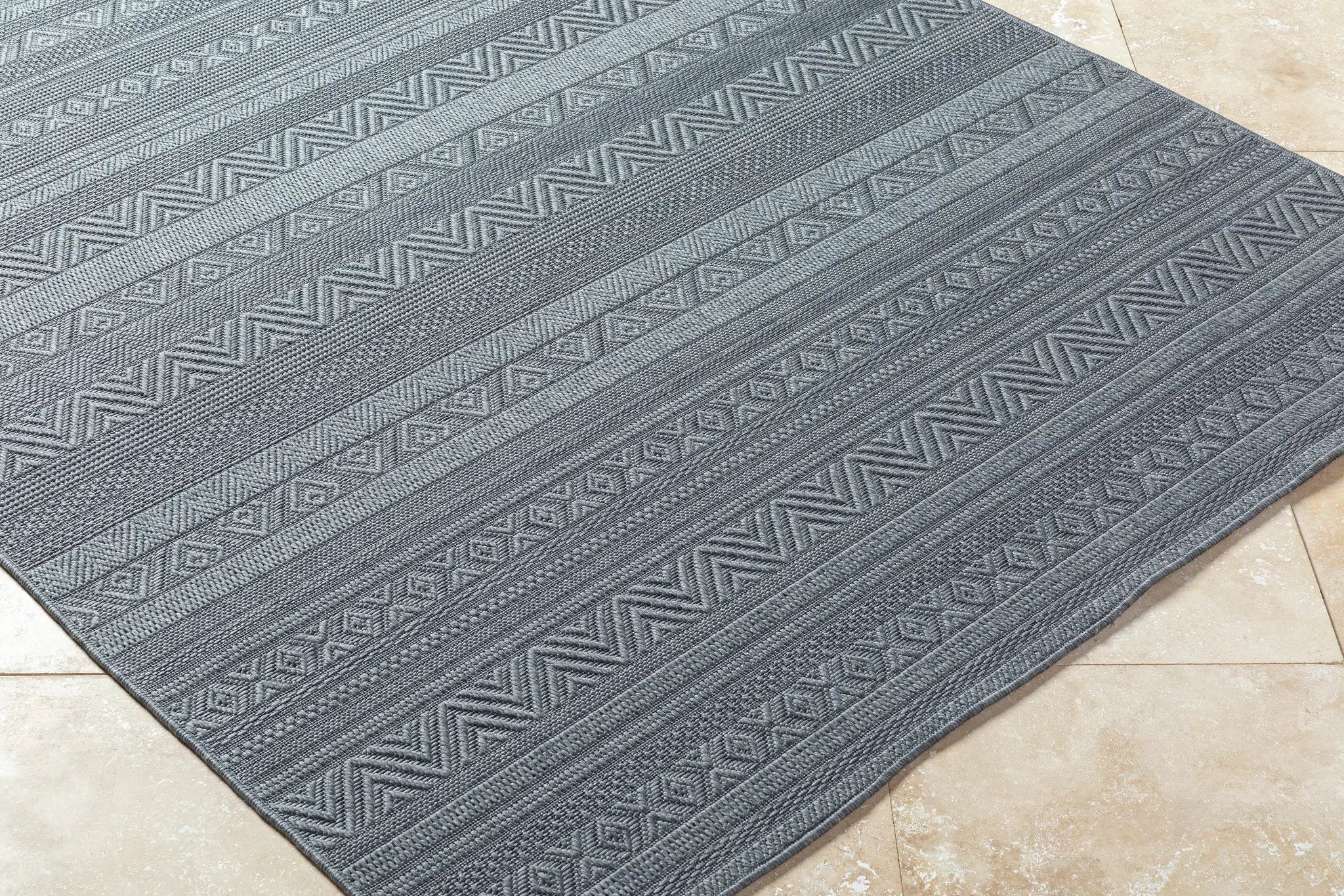 Sandra SDR-2321 Charcoal Area Rug by LIVABLISS