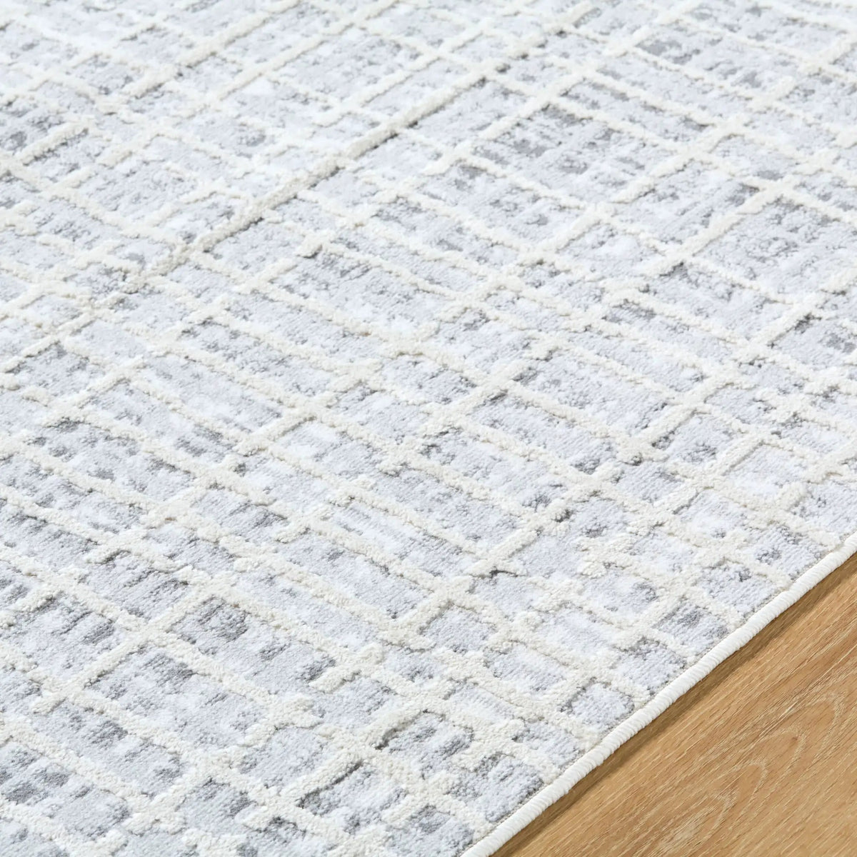 Siyah SIY-2315 Light-Slate Area Rug by LIVABLISS