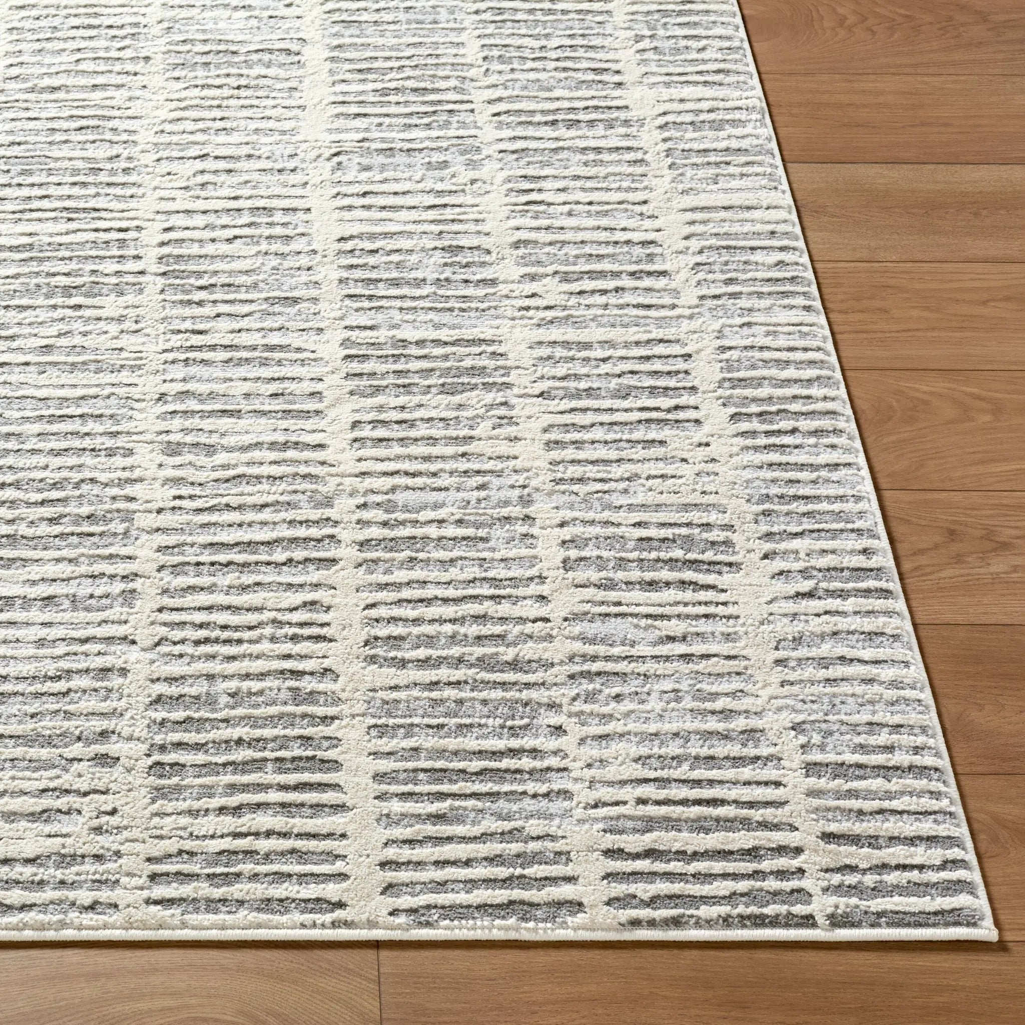 Siyah SIY-2316 Light-Slate Area Rug by LIVABLISS