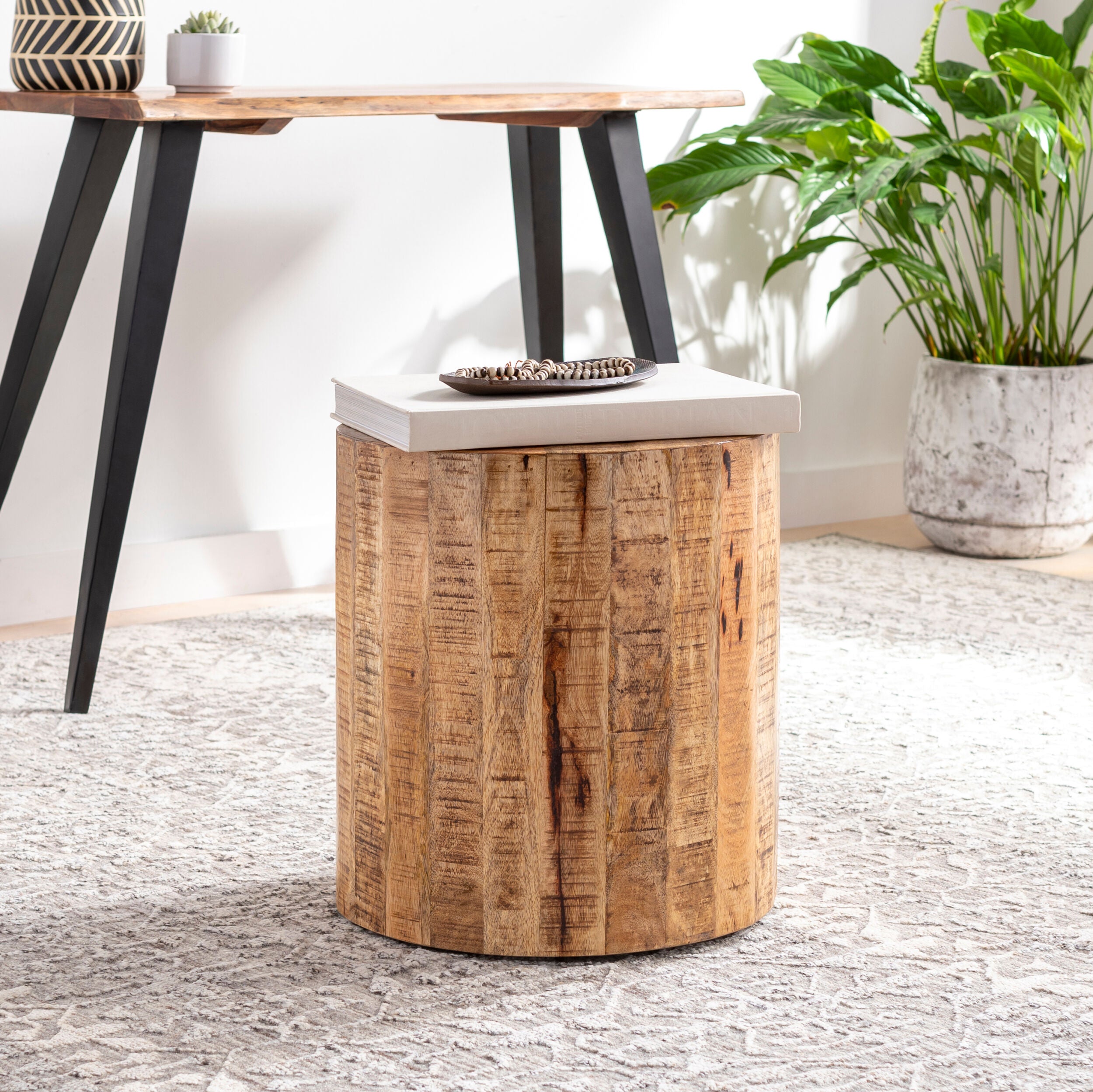LIVABLISS Troyes TOE-004 Furniture End Table
