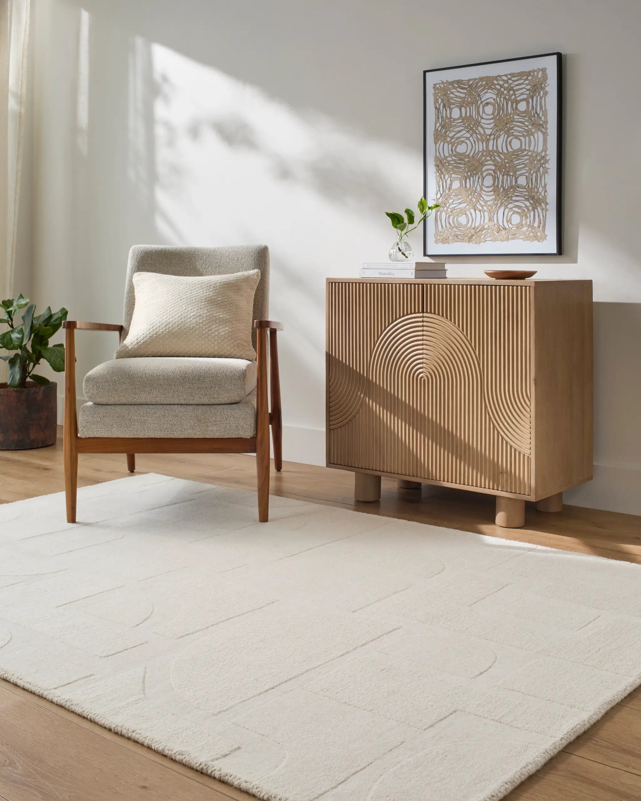 Taraash TRH-2306 Ivory Area Rug by LIVABLISS