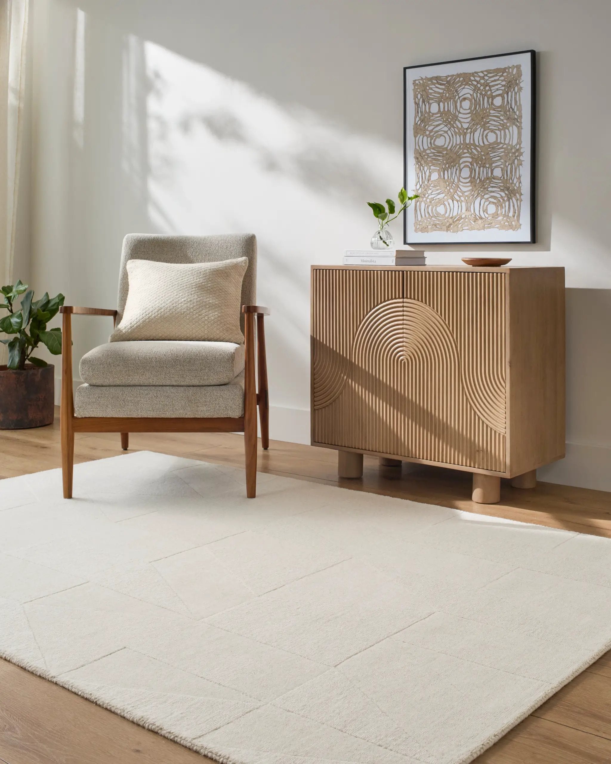 Taraash TRH-2307 Ivory Area Rug by LIVABLISS