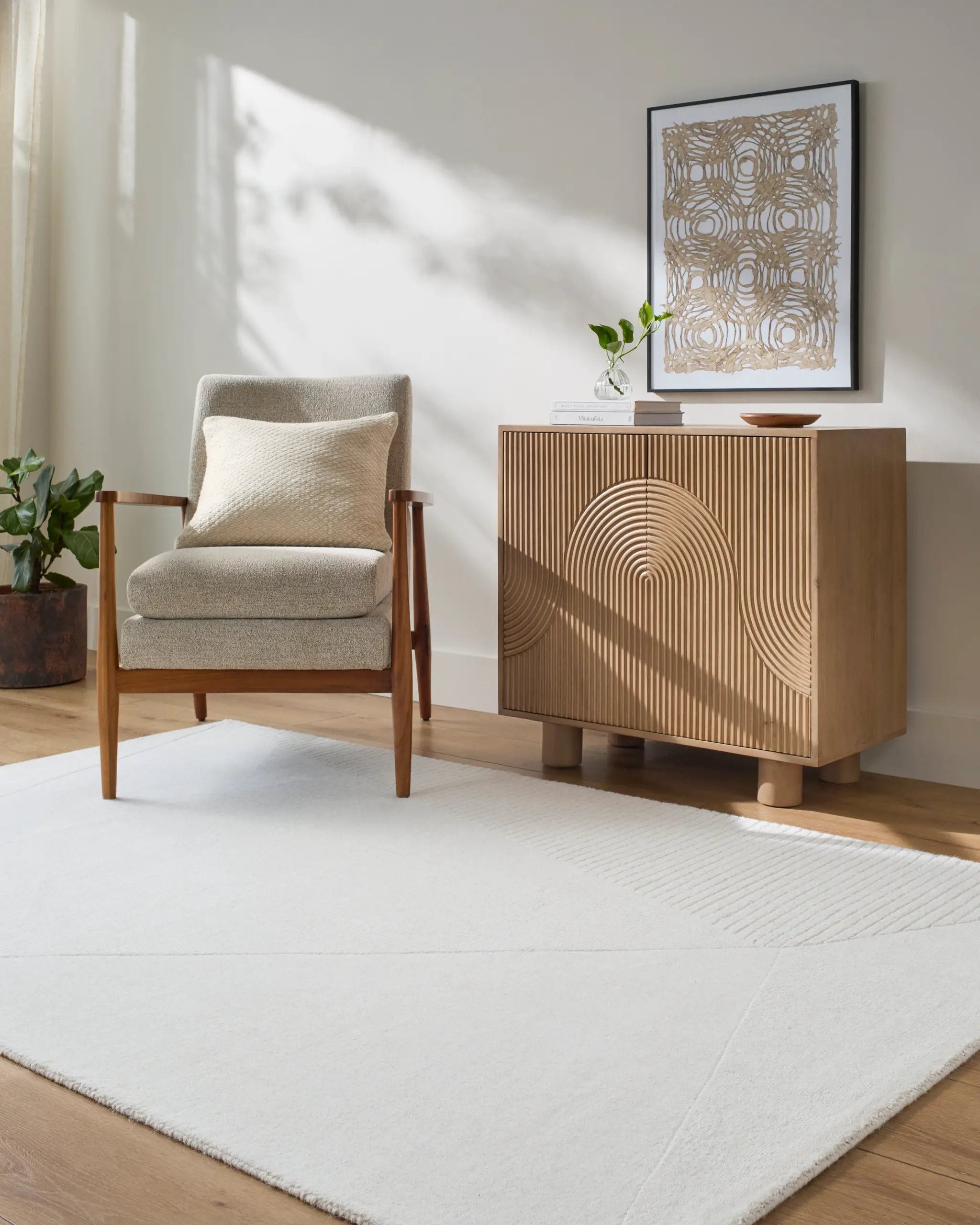 Taraash TRH-2308 Ivory Area Rug by LIVABLISS