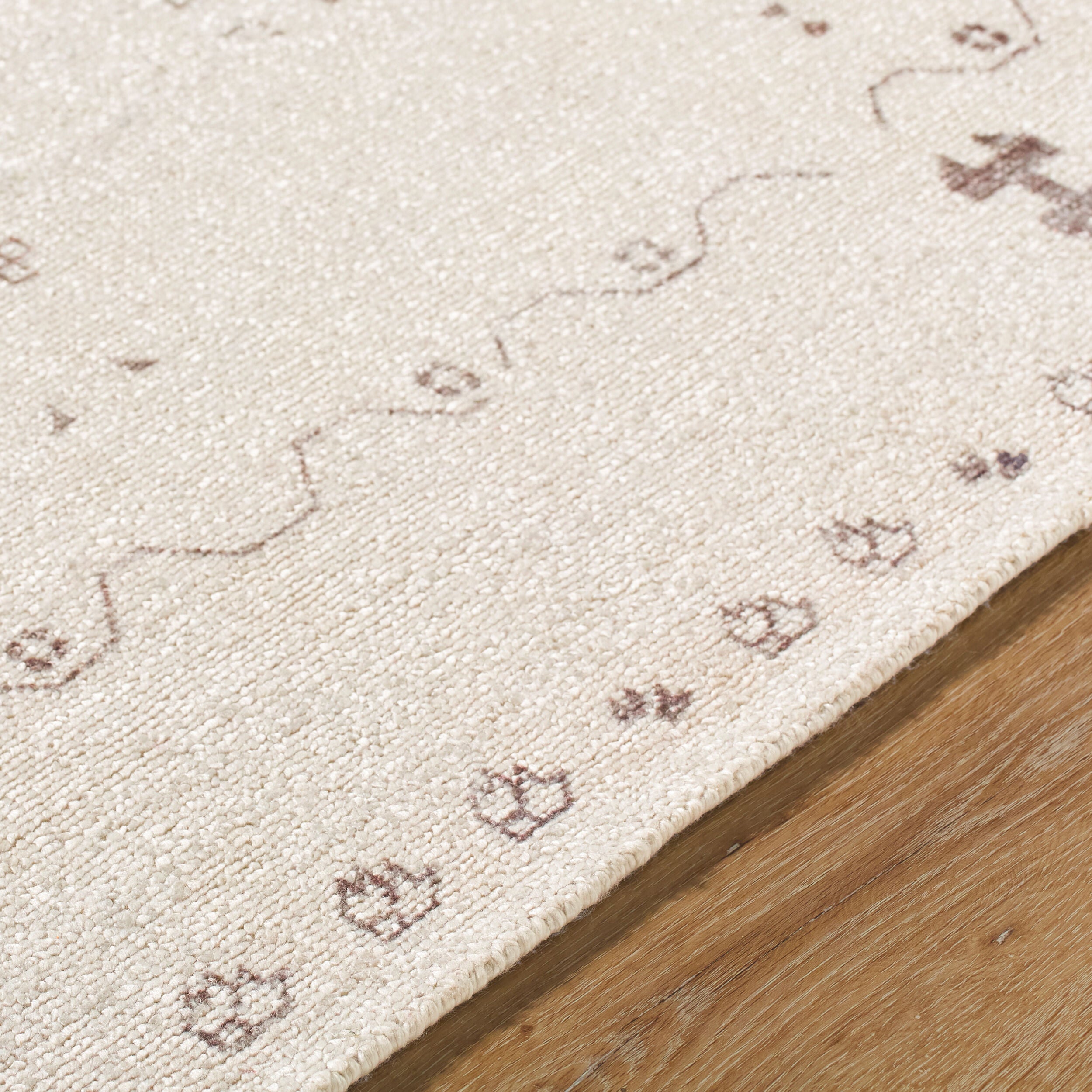 Surya Unique UNQ-2322 Ivory Area Rug by LIVABLISS