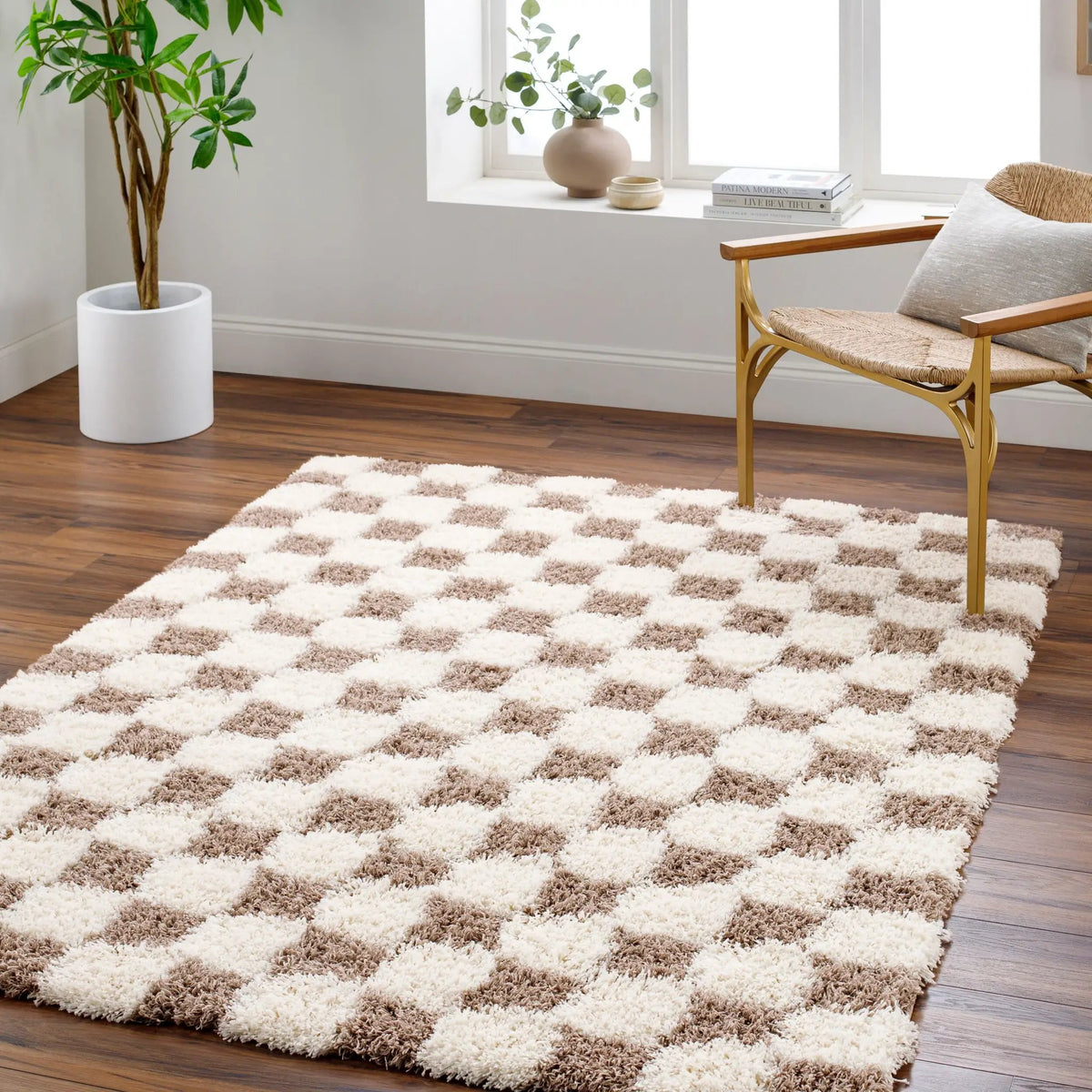 LIVABLISS Urban Shag USG-2348 Brown Area Rug