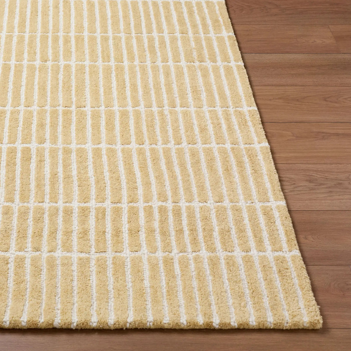 LIVABLISS Vista VIT-2301 Beige Area Rug