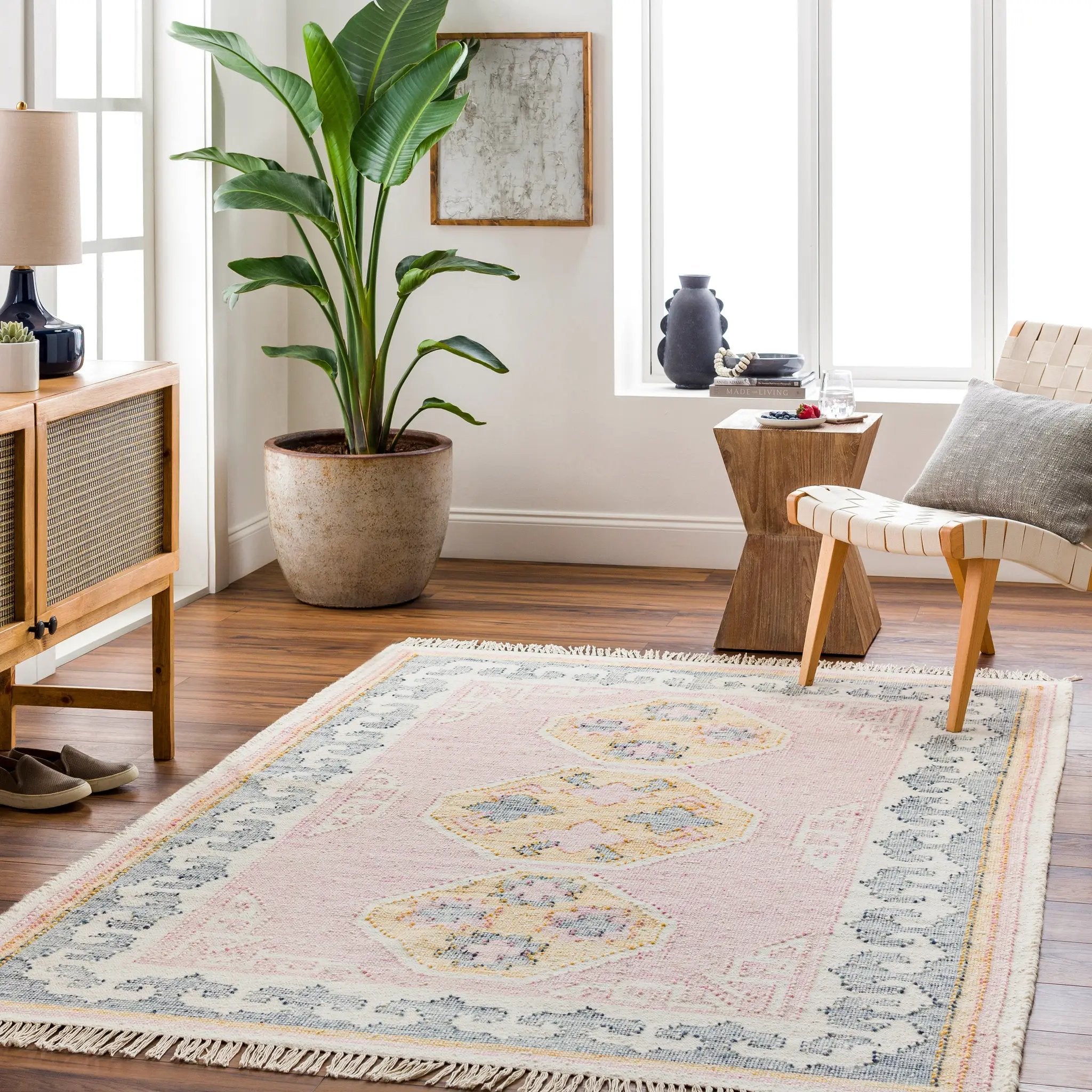Valerie VLA-2300 Ivory Area Rug by LIVABLISS