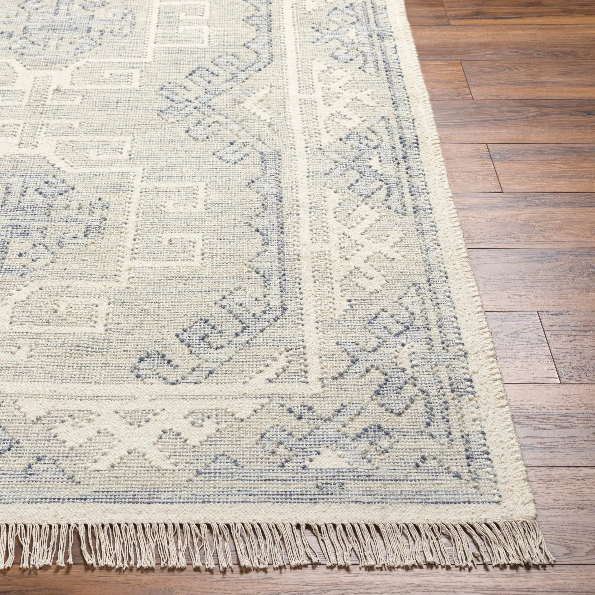 Valerie VLA-2303 Cream Area Rug by LIVABLISS