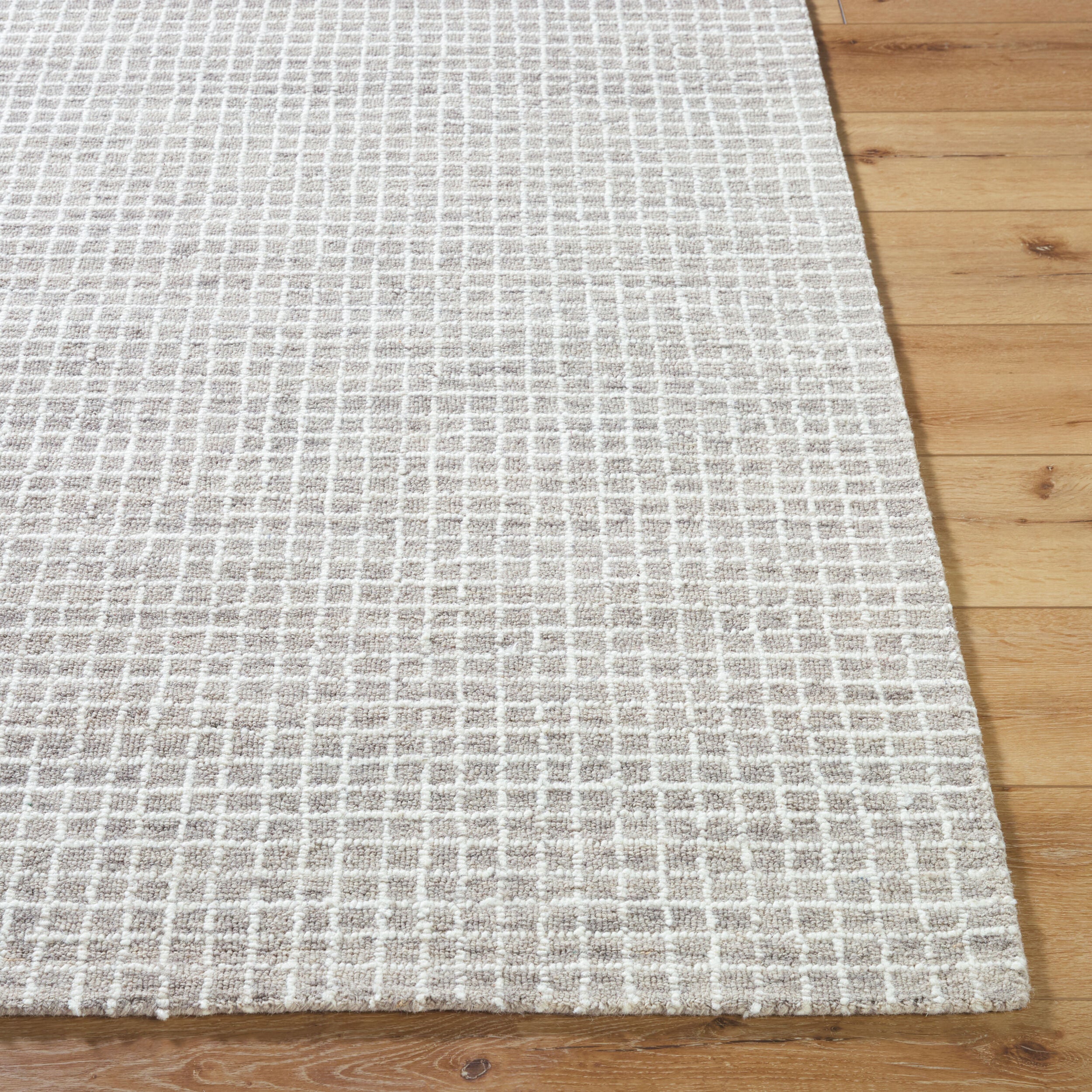 Andreas VVAN-2302 Ivory Area Rug