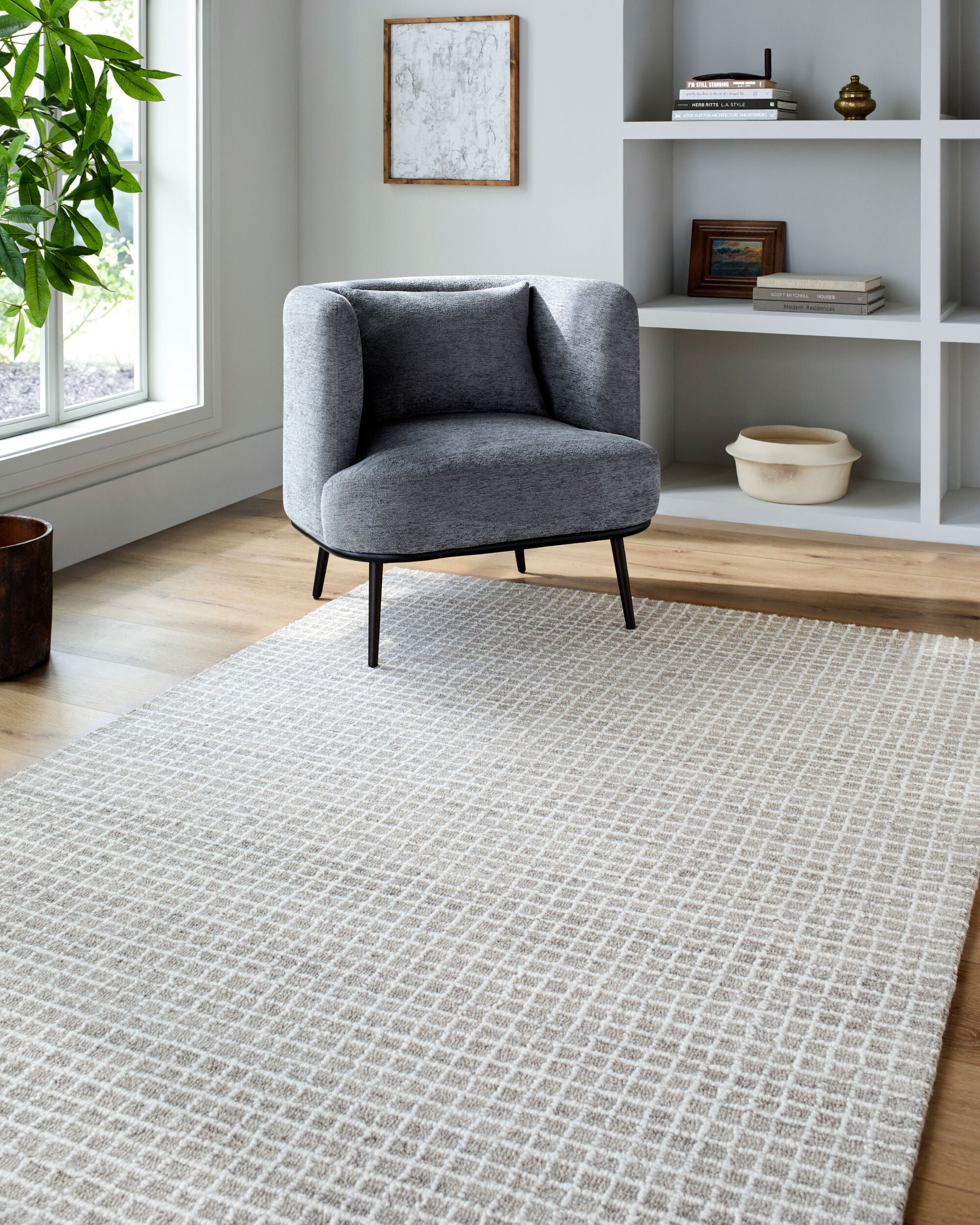 Andreas VVAN-2302 Ivory Area Rug