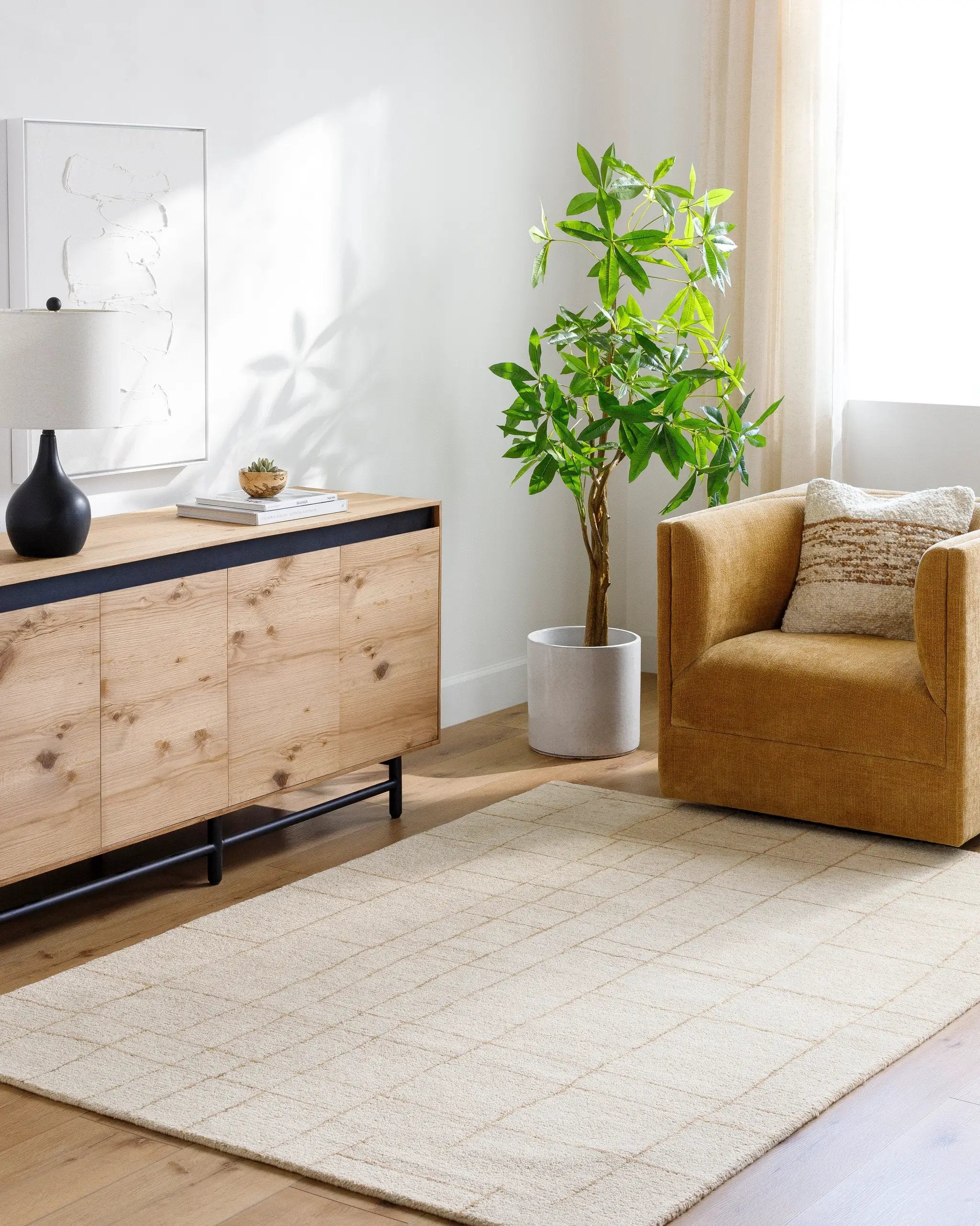 Ira VVIR-2301 Ivory Area Rug by LIVABLISS