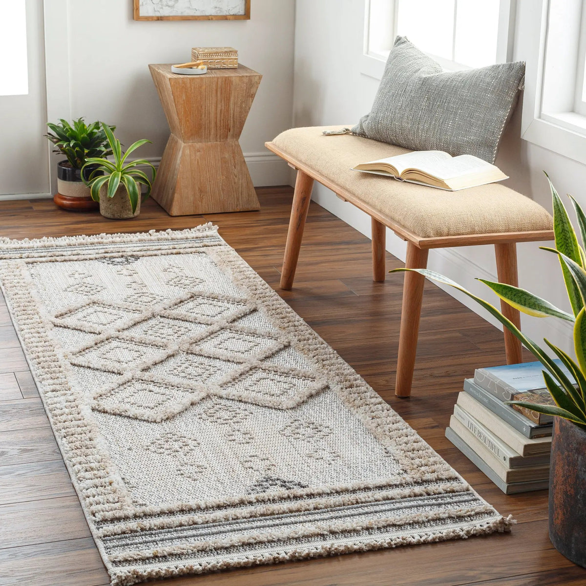 Zaragoza ZRZ-2301 Cream Area Rug by LIVABLISS